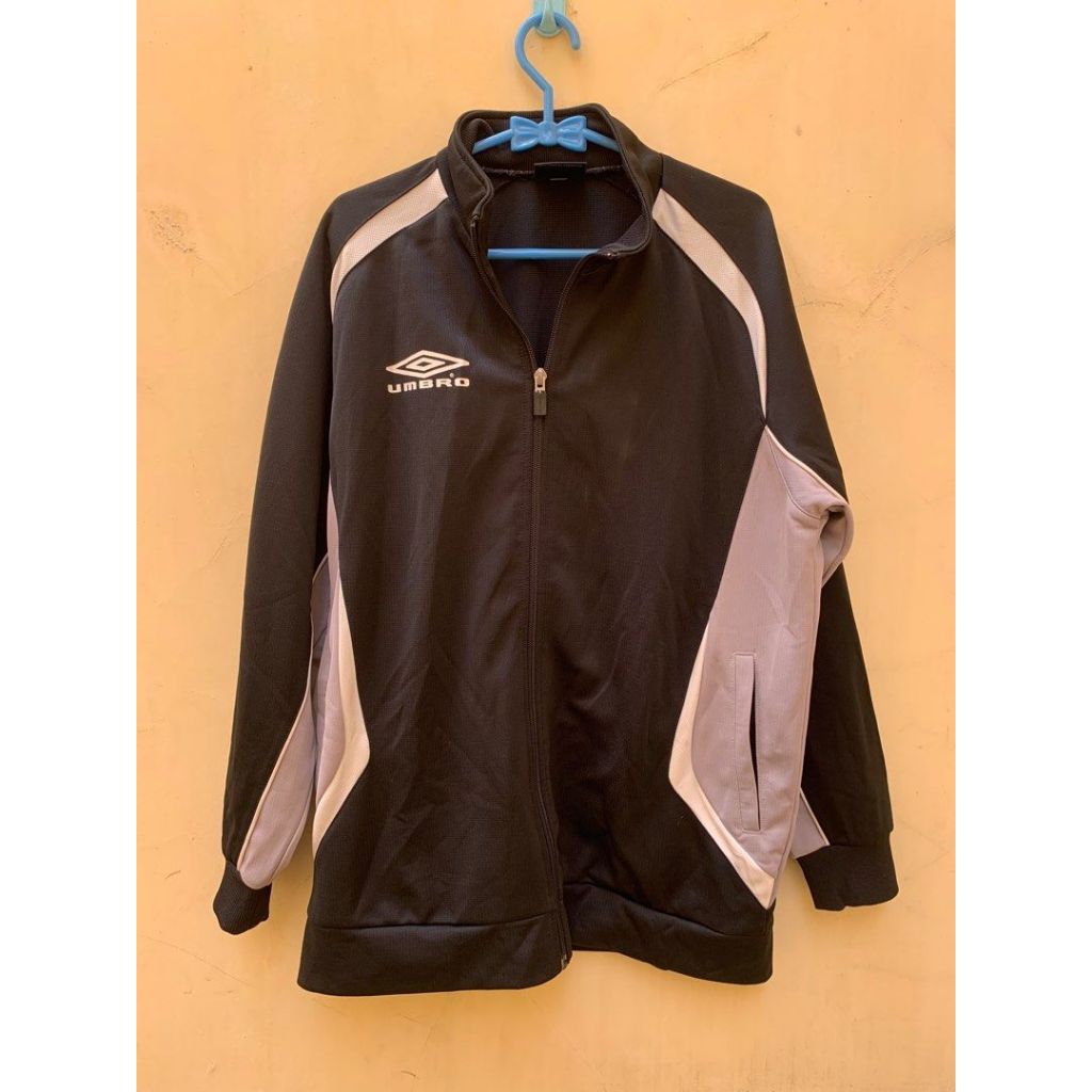 Jaket Tracktop Umbro