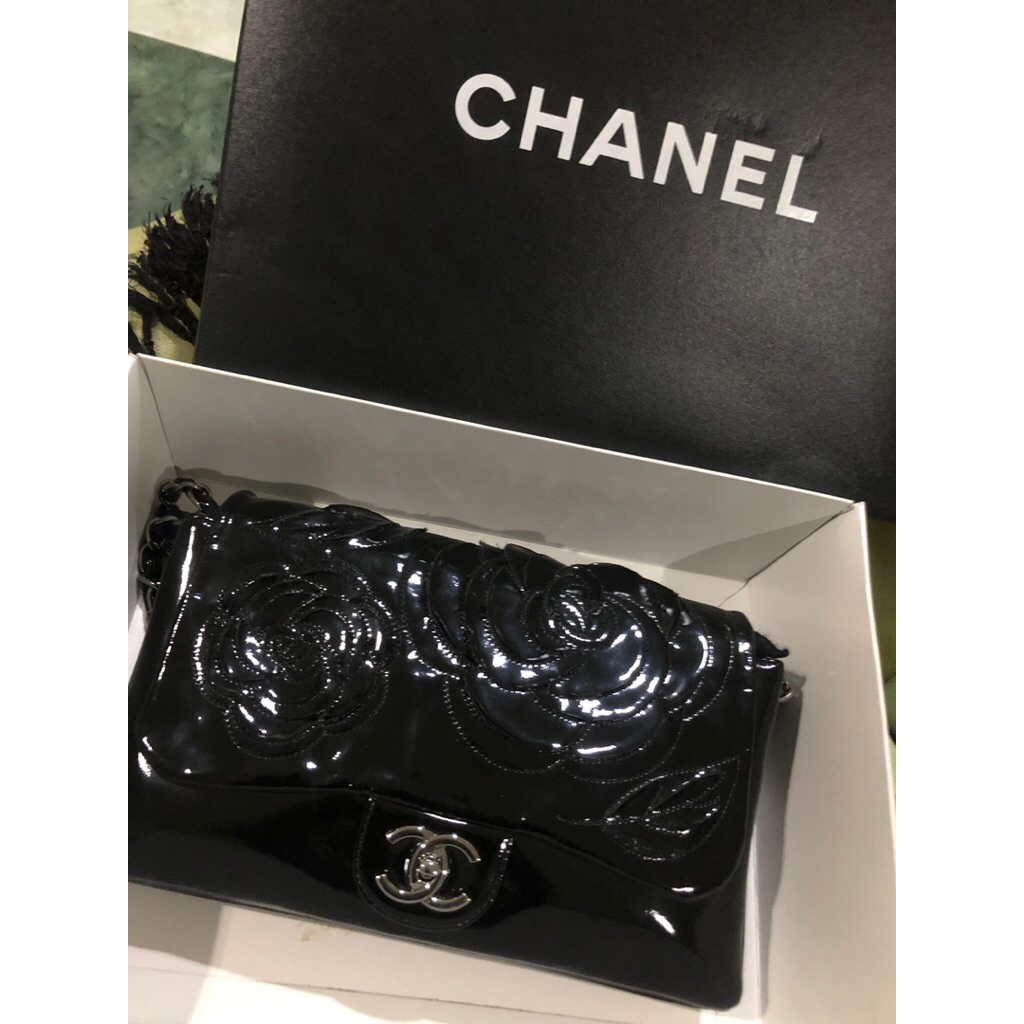 channel black patent leather camelia double chain shoulder bag