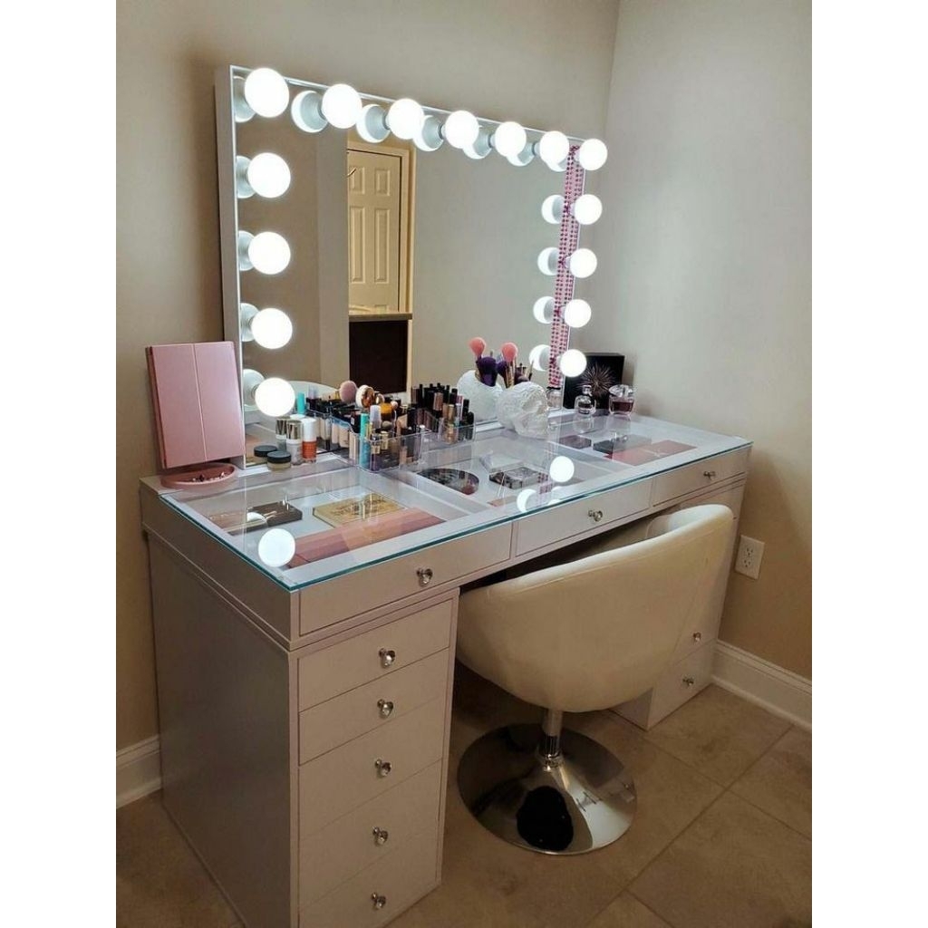 Meja rias vanity mirror/Meja rias frameless/meja rias artis/meja rias led/meja rias lampu/meja rias 