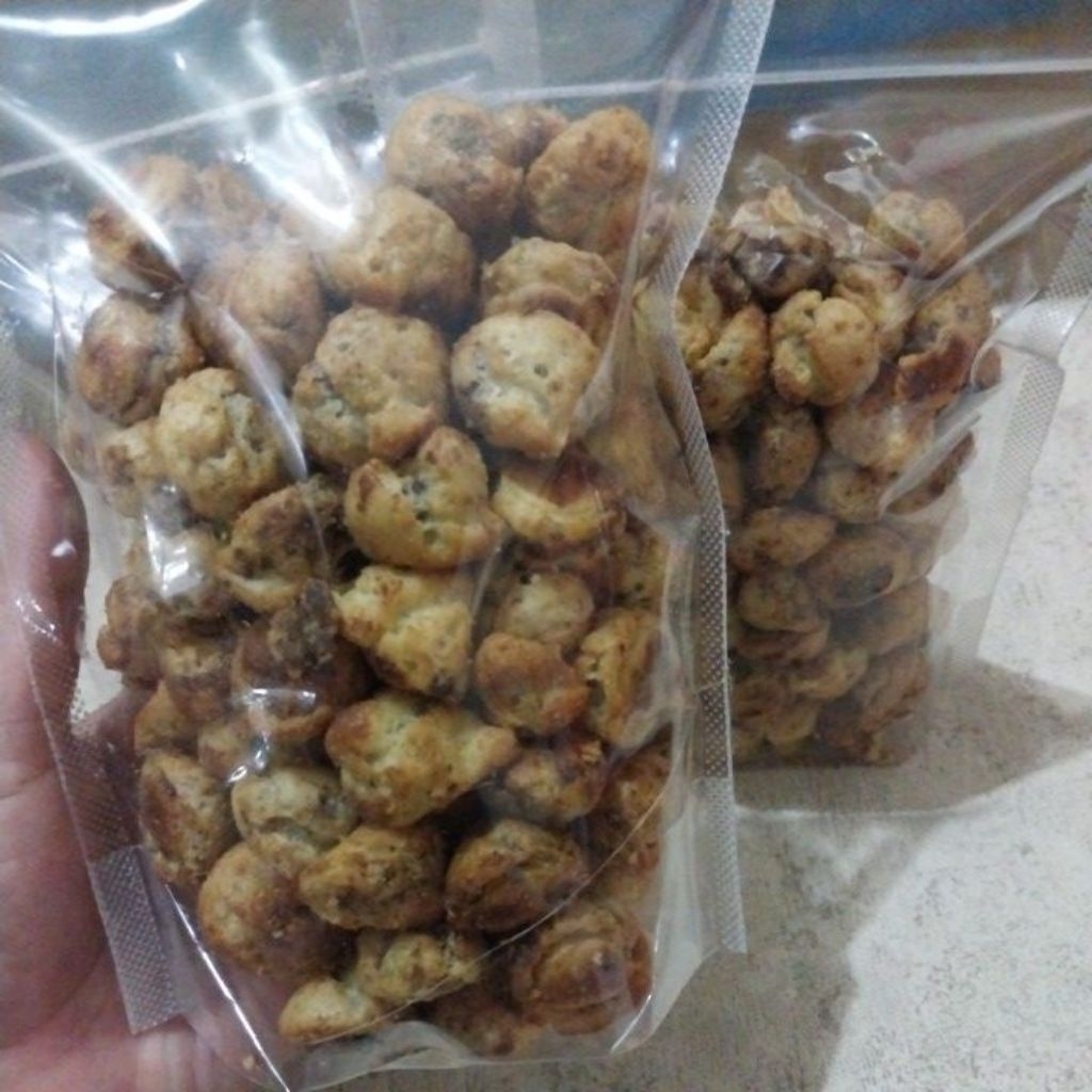 

Soes Coklat Lumer GG 250gr Soes Kering