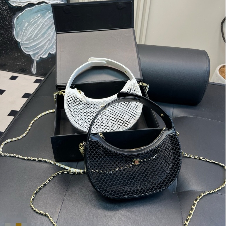 Pre Order Tas Selempang Wanita Elegan Bisa Jinjing Model Setengah Bulan Anyaman Modern Tali Rantai G