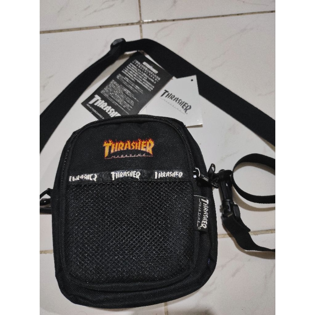 Bag Tas Thrasher Original – Tas Selempang / Slingbag Hitam Unisex, crossbody Streetwear, full tag