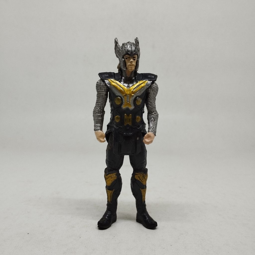 Mainan Figure Thor Baju Hitam