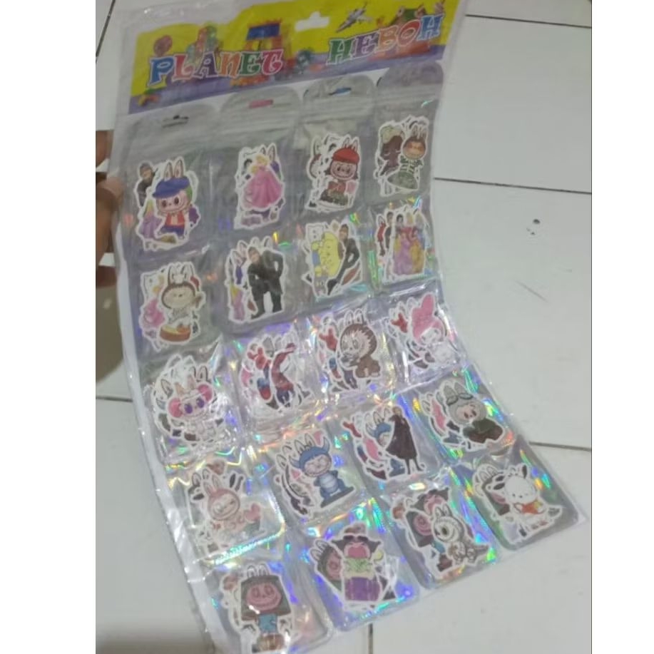 

[ 20 pcs ] Mainan Stiker karakter lembaran/Rencengan