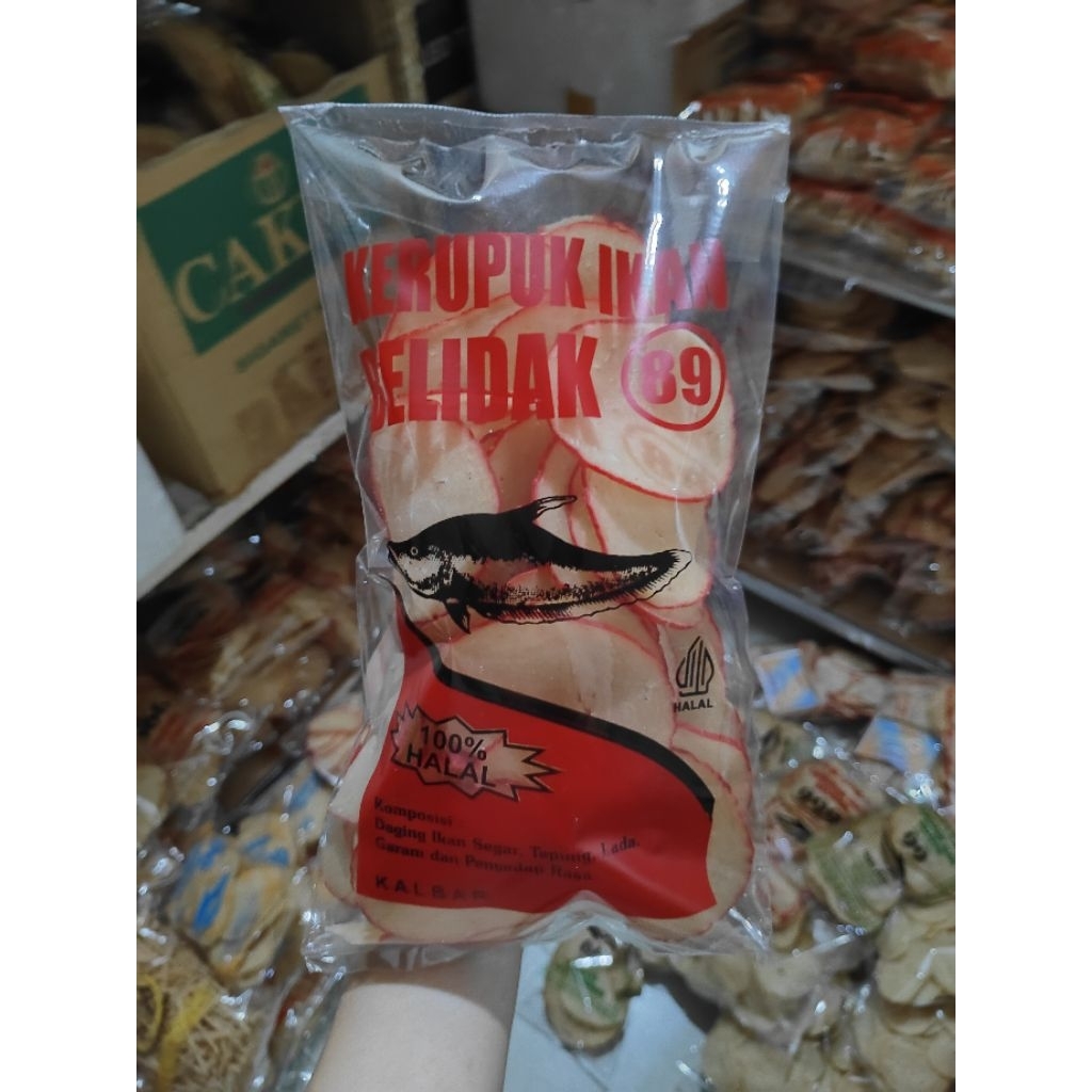 

Kerupuk ikan belidak 89 Pontianak Khas Kalimantan 400 Gram Cemilan Keripik - Kerupuk ikan Pontianak - keping