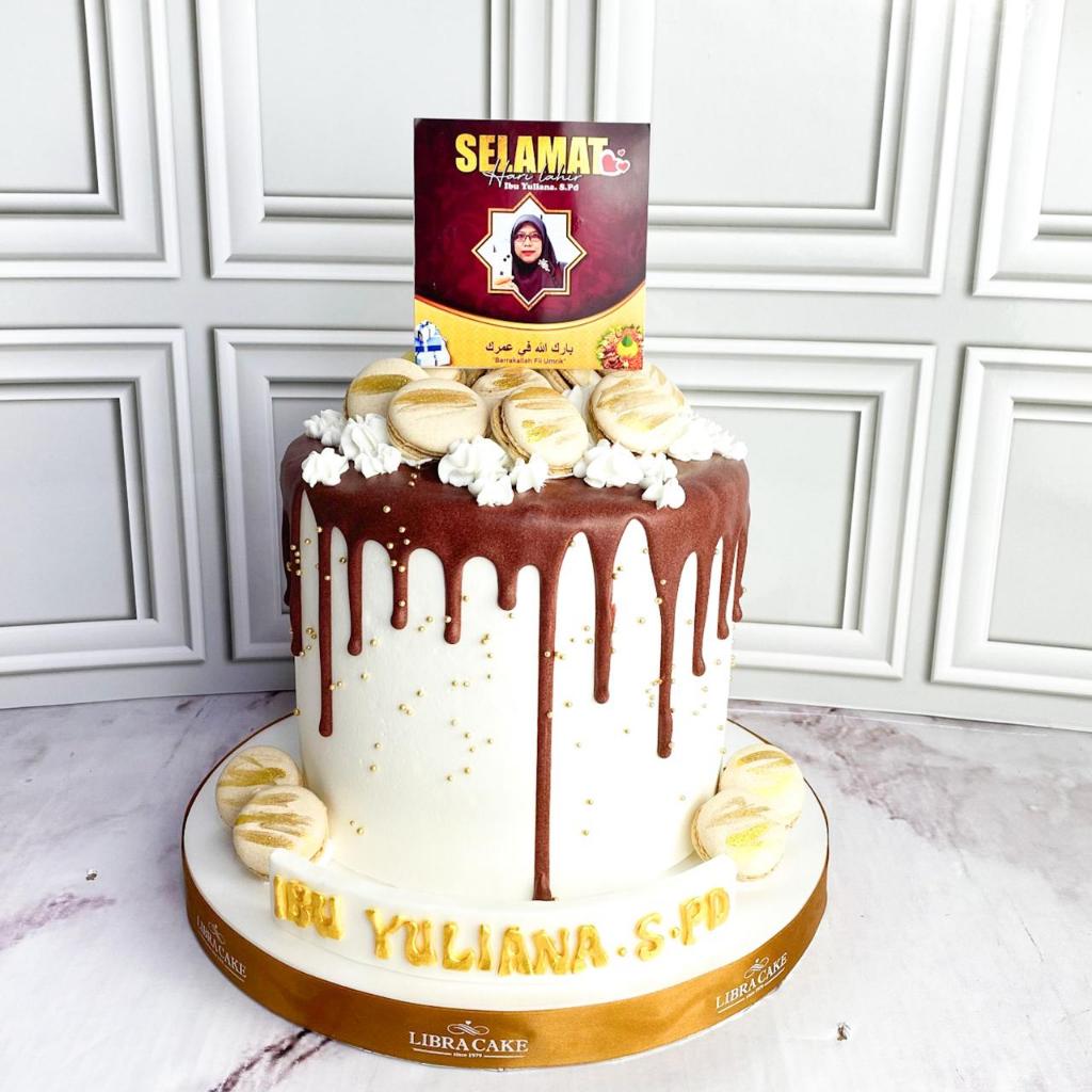 

Kue Ulang tahun/Birthday Cake/Kue Ultah Tema Foto/Kue Birthday jakarta