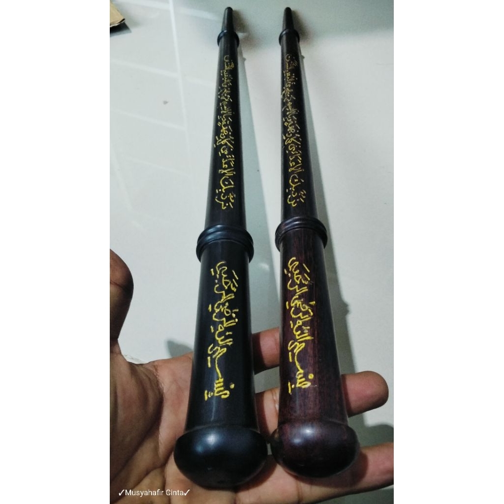 Tongkat komando ukir