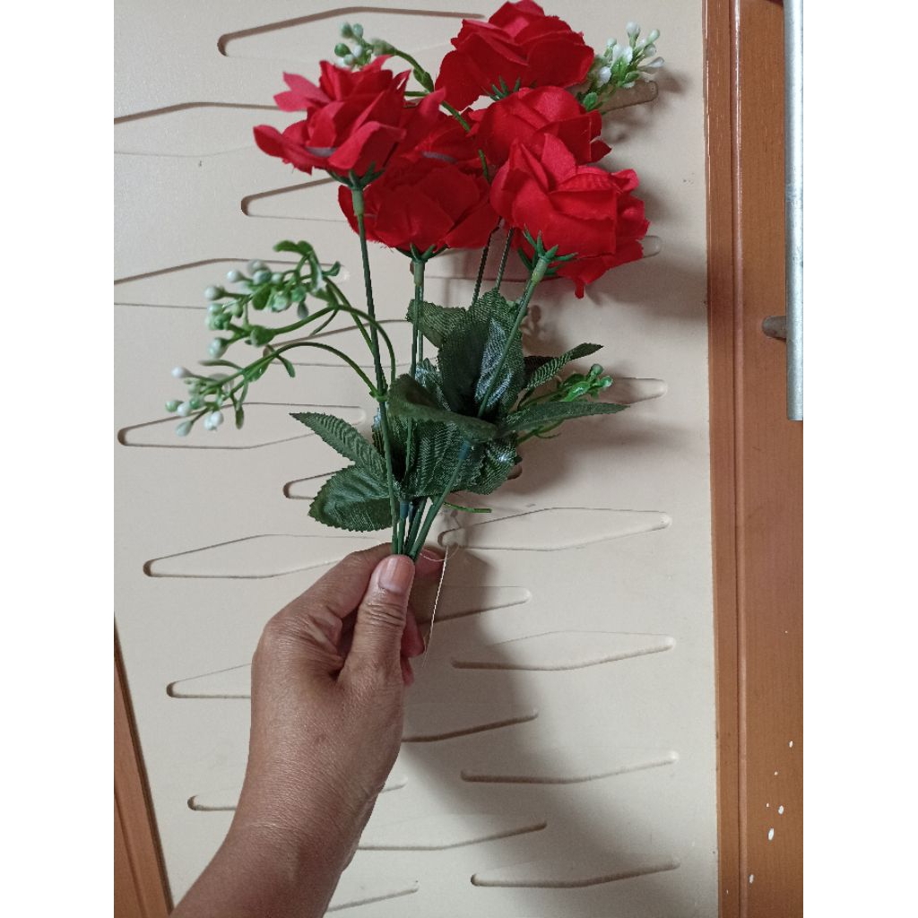 Bunga Plastik Bunga Hias Mawar Merah