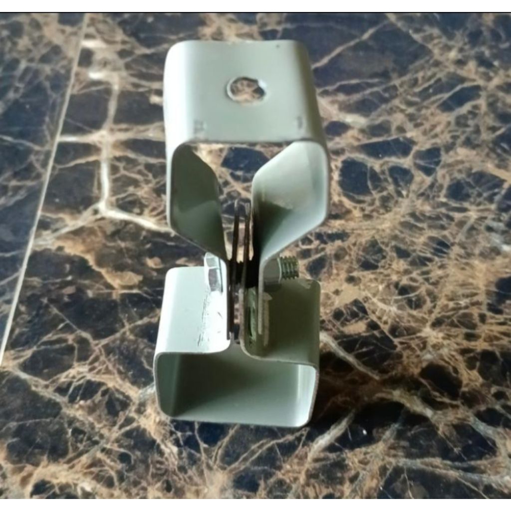 klem gantung holow 4 x4