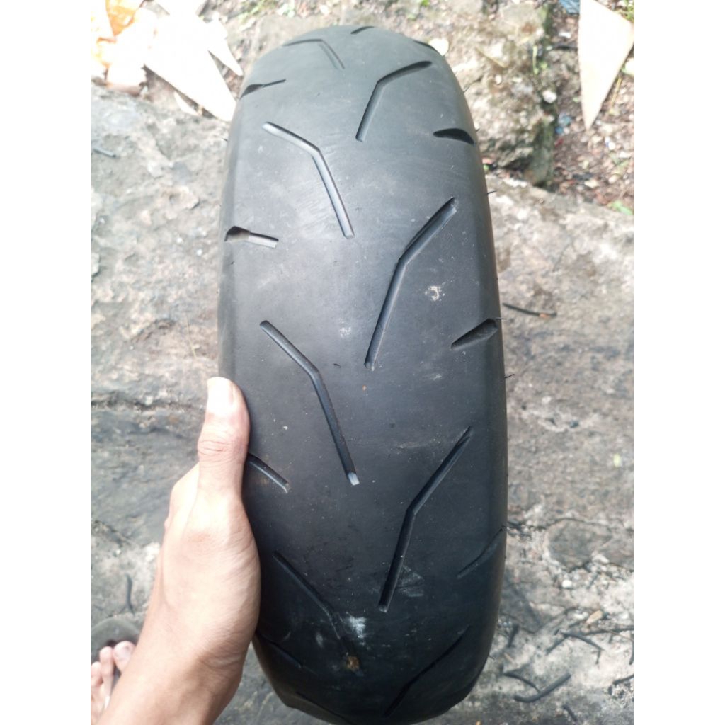 BAN BELAKANG AEROX BAN MOTOR IRC RING 14 UKURAN 140/70 BAN TUBLES BAN BELAKANG AEROX