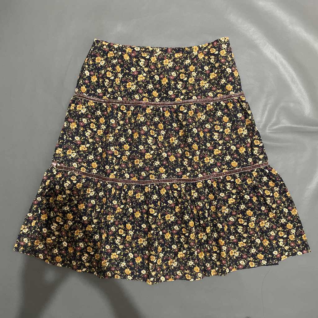 DEWASA B051 (NAFNAF ORI, PRELOVED) Rok Midi Panjang Inner Rempel Vintage Bahan Corduroy Korduroy Hit