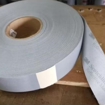 

pita kain-scothlite 3M scotlite baju reflektif tape jahit 5cmx200mtr