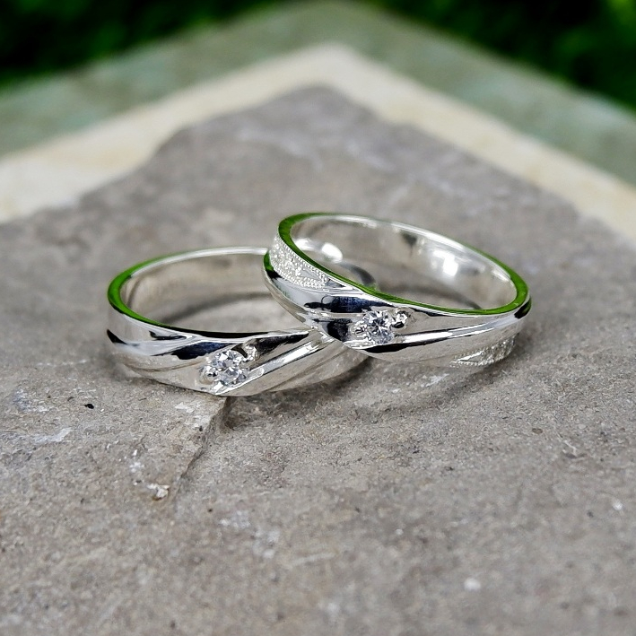 SAN950 Cincin Nikah Tunangan Couple Sepasang Emas Putih Premium C678