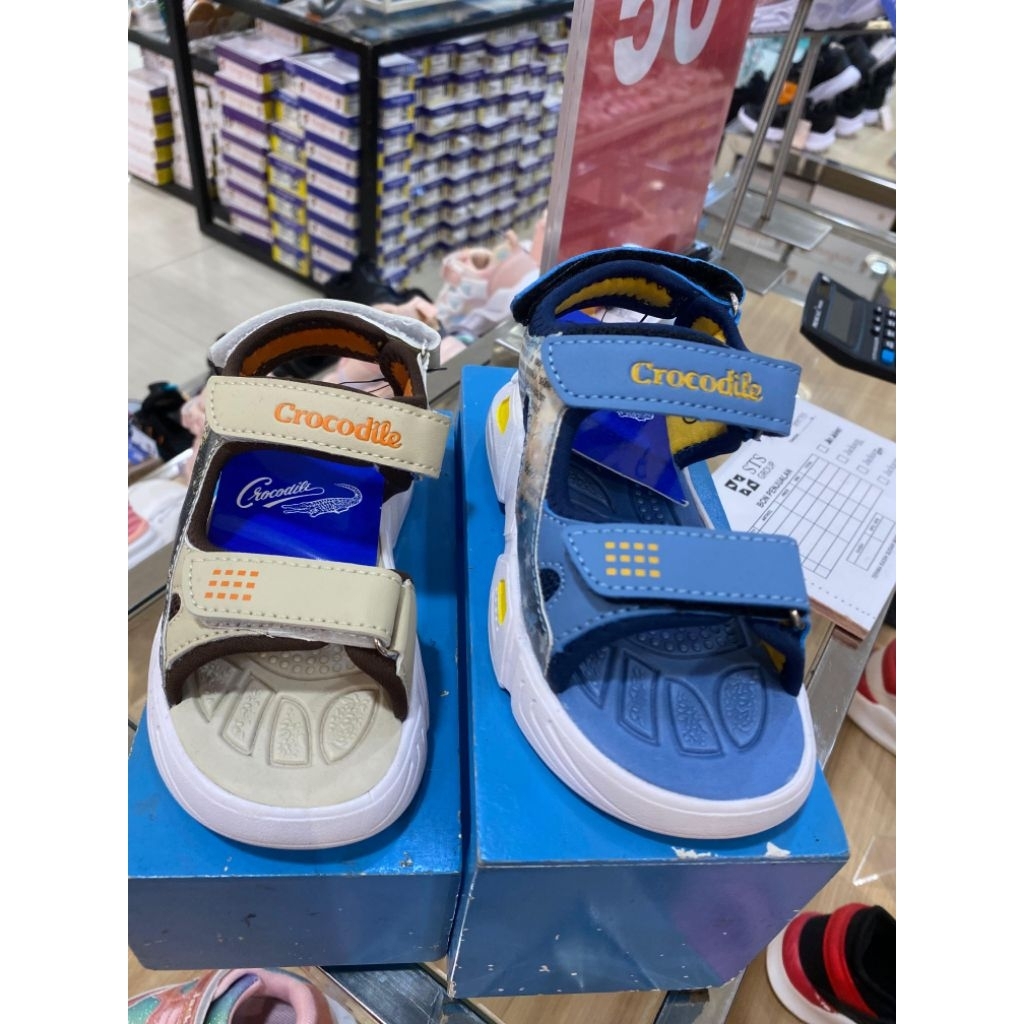 sepatu sandal anak laki-laki size 25-30 by CROCODILE