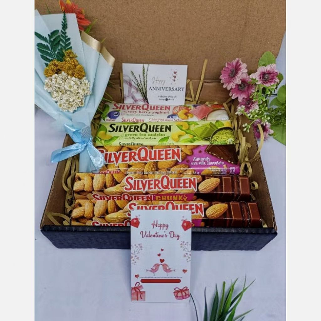 

HAMPERS COKLAT VALENTINE / KADO ULANG TAHUN WISUDA / HADIAH WISUDA