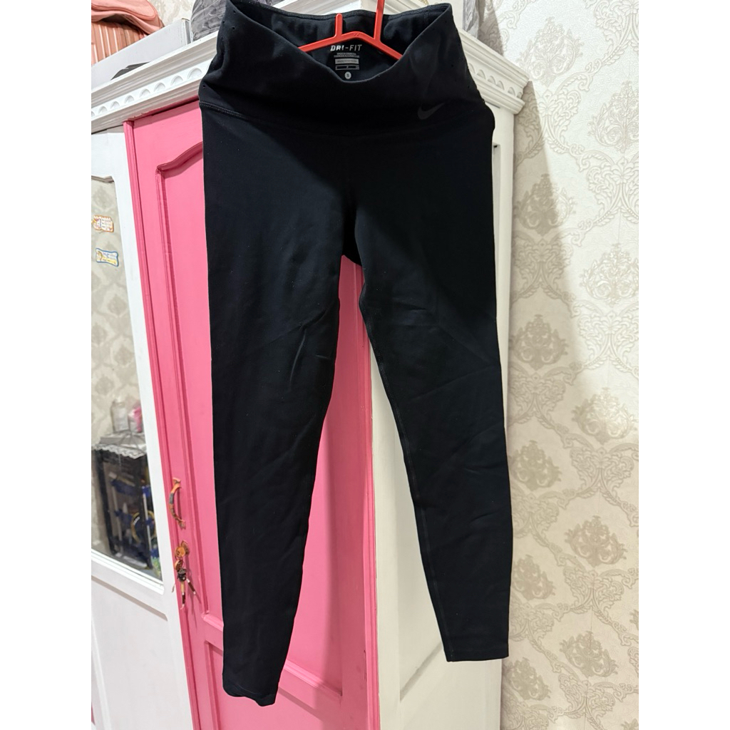 Nike Legging Olahraga (preloved)