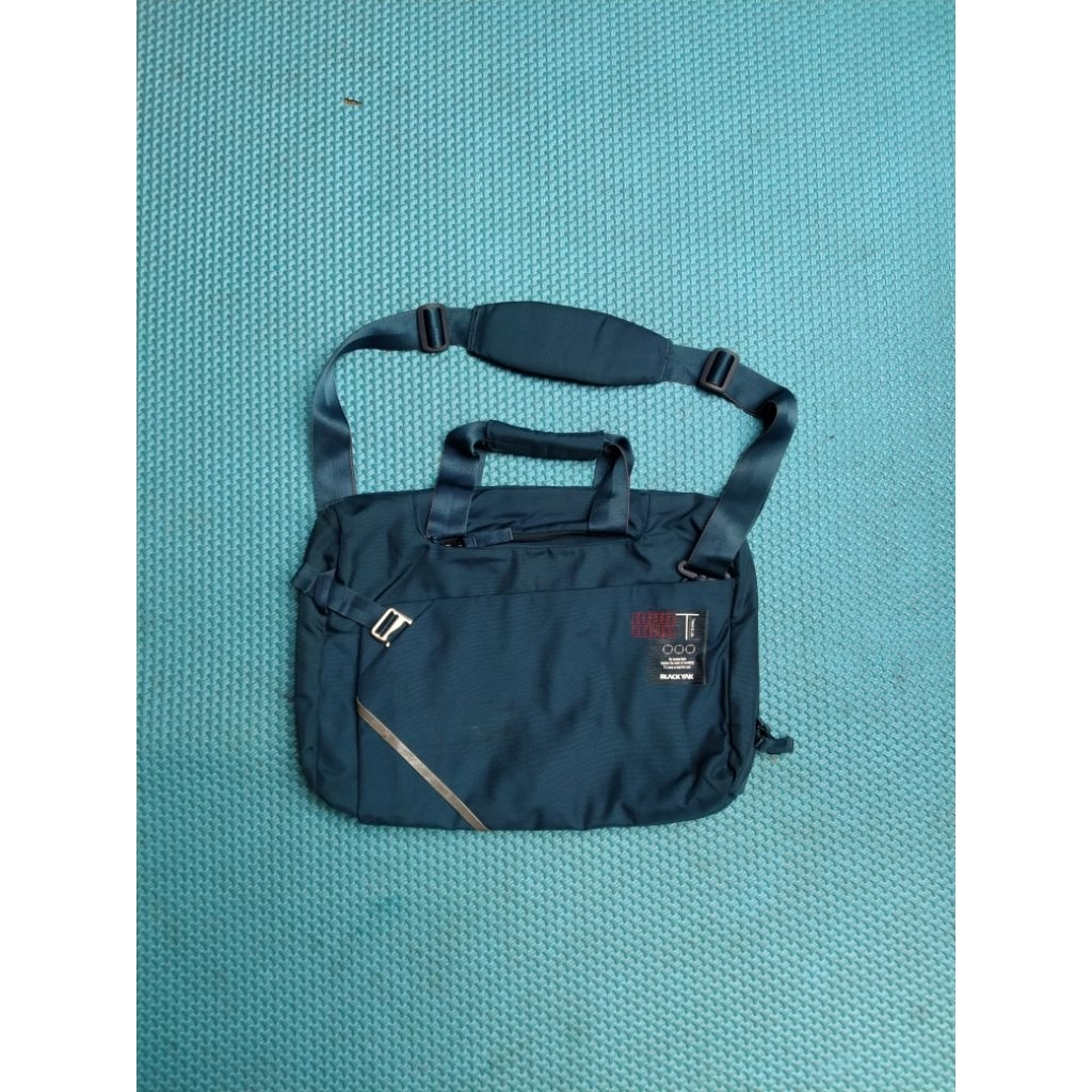 Messenger bag/Tas Kerja/Tas Laptop/Tas Pria Second ORI Brand Black Yak