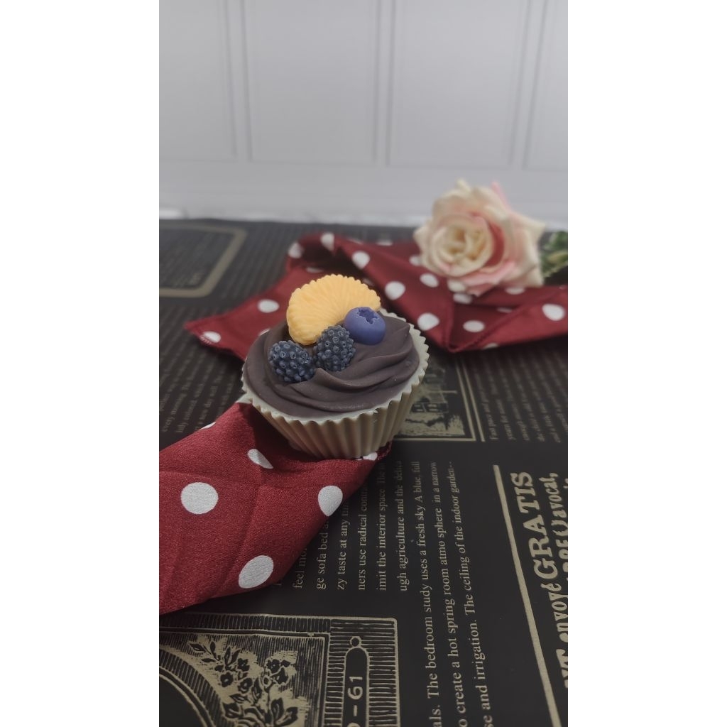 

bihepi.gifts Souvenir cupcake chocolate 03