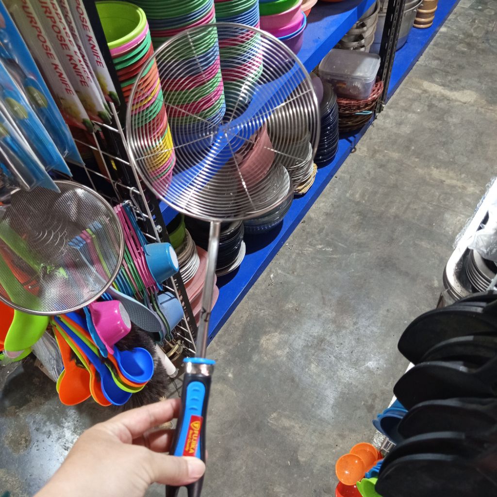 saringan penggorengan serok goreng