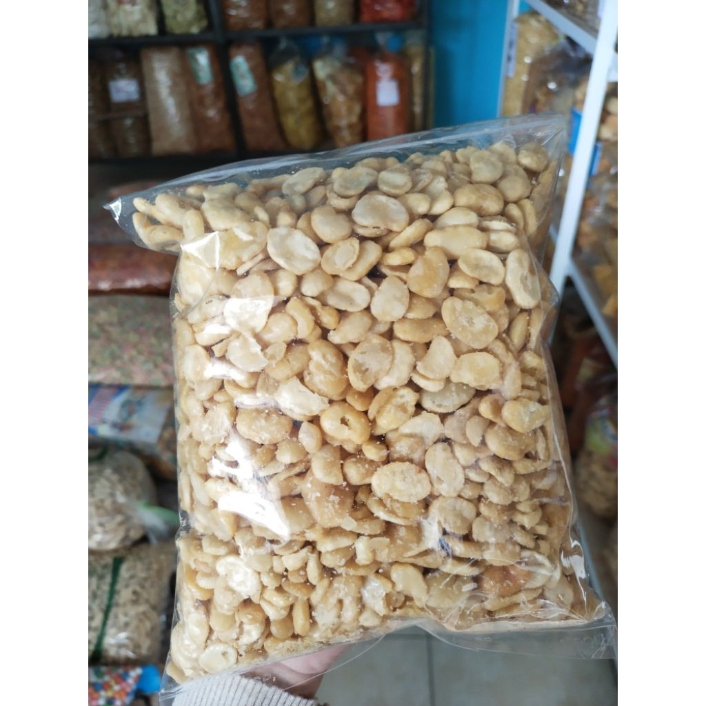 

Kacang koro asin/koro kupas kemasan 500 gram harga TERMURAH