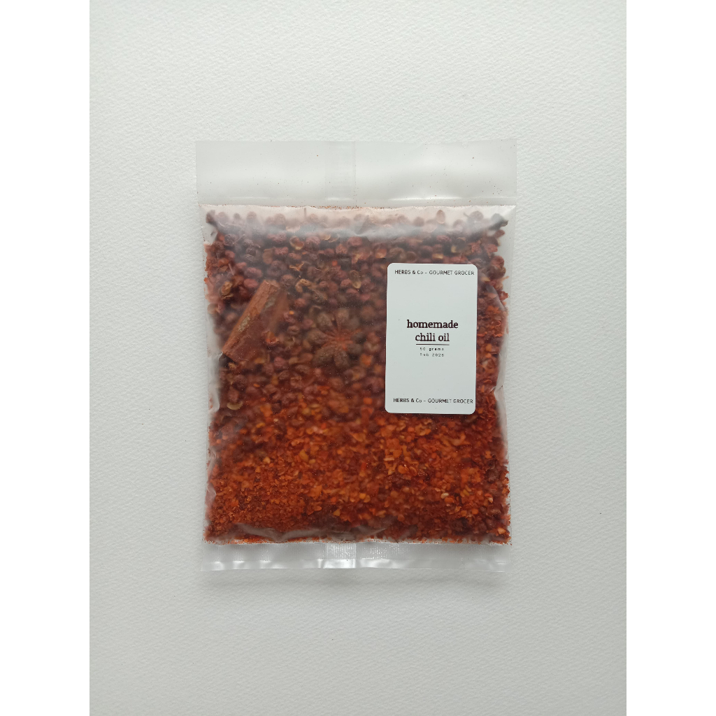 

HERBS & CO - Homemade / Do it yourself Chili Oil / Spicy La Yu / Minyak Cabe 50g