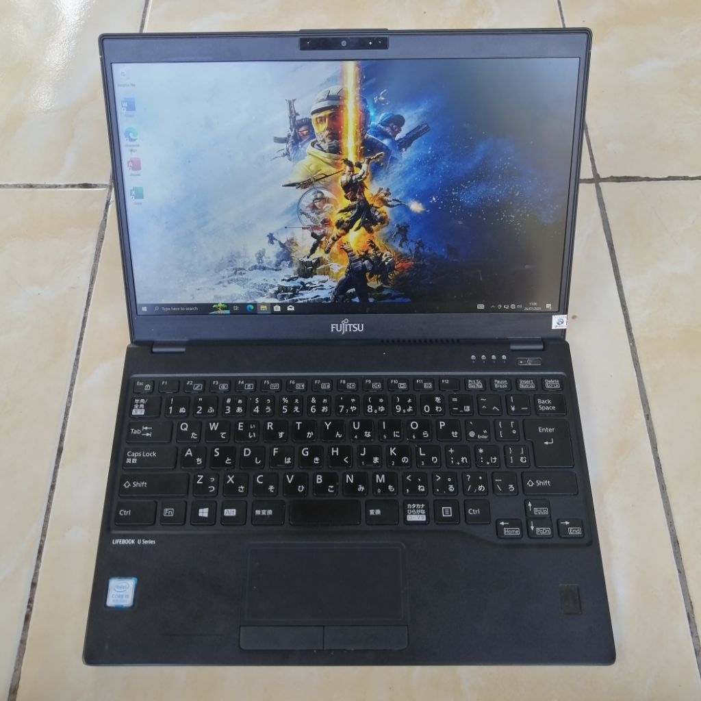 Laptop 13.3" Fujitsu Livebook U939 Bobot Super Ringan