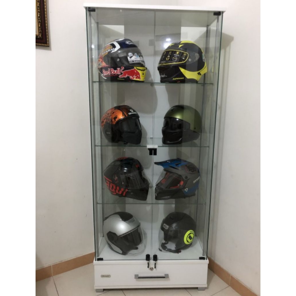 Lemari helm kaca lemari pajangan kaca lemari tas lemari hias etalase kaca