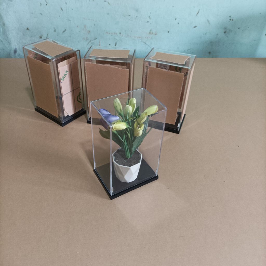 display akrilik box LEgo multifungsi