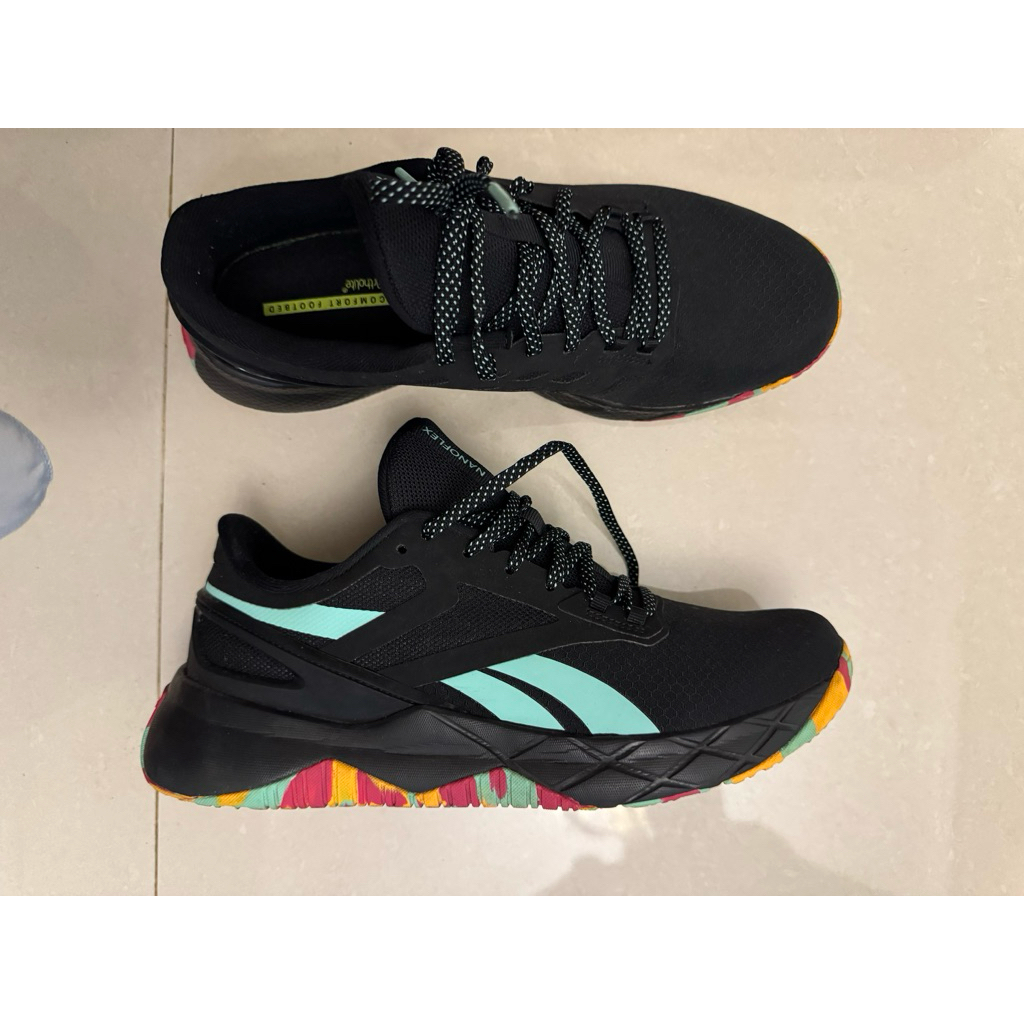 preloved reebok sepatu wanita size 40