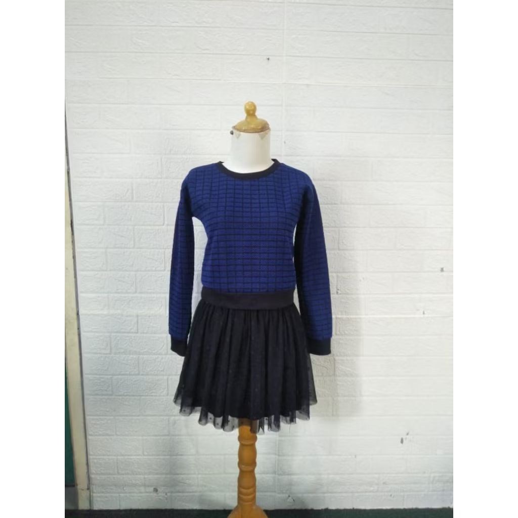 CN Crop Top Preloved Wanita Kekinian || Like new