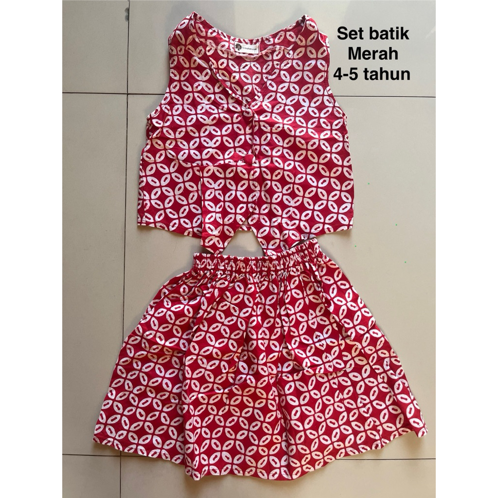 Preloved one set rok batik