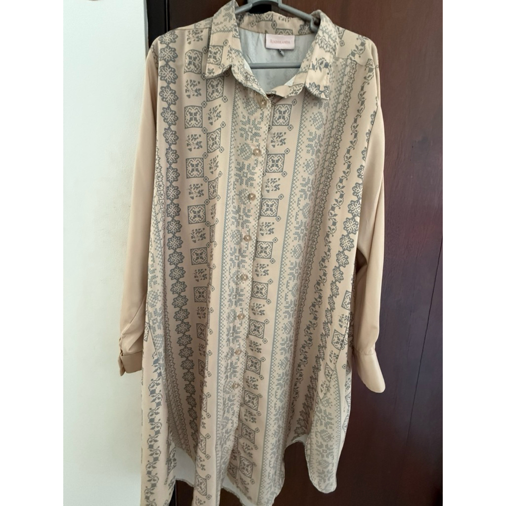 Preloved tunik Ria Miranda all size