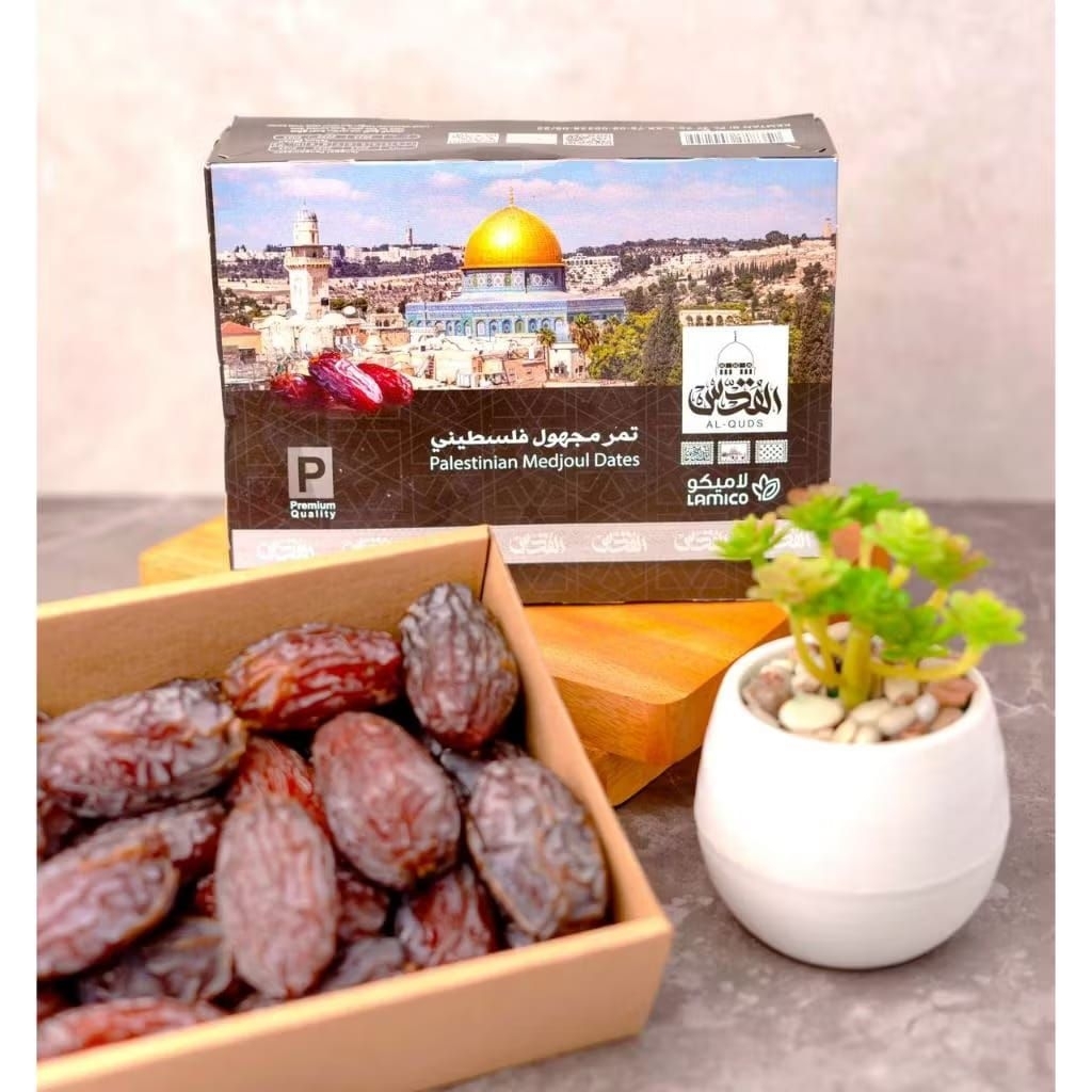 

تمر فلسطيني المجهول Kurma Medjool Palestina 1 Kg Jumbo | Kurma Premium Asli Lembut & Manis Alami | Oleh-oleh Sehat