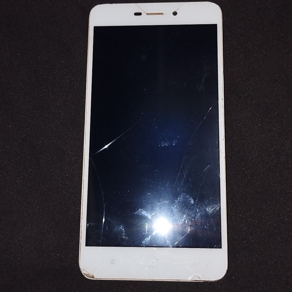 LCD & Touchscreen & Frame Xiaomi Redmi 4A [Minus Retak]