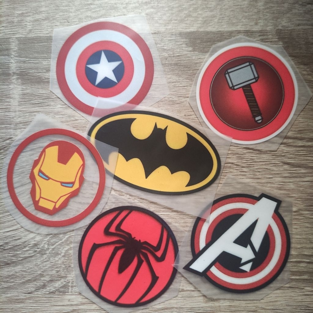 

Stiker Kain SablonSetrika Logo Superhero