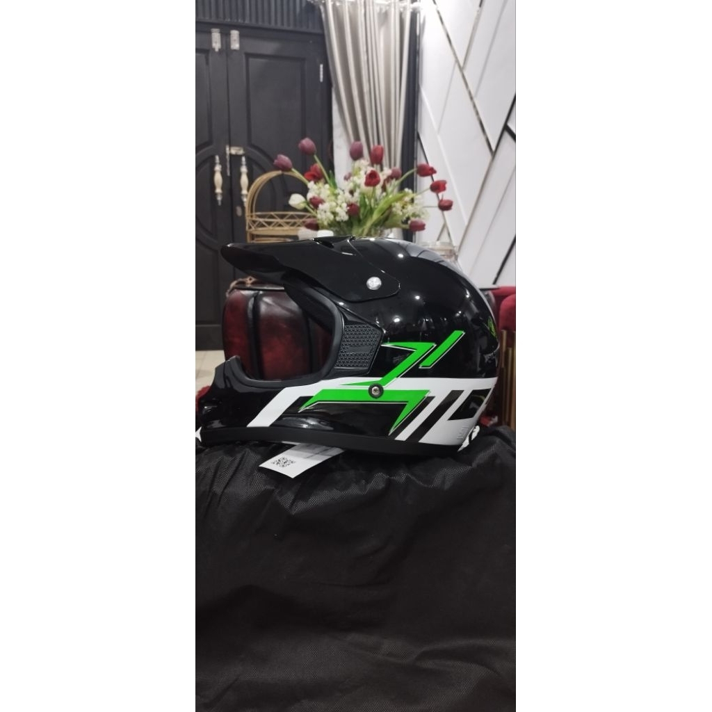 helm trail klx original kawasaki