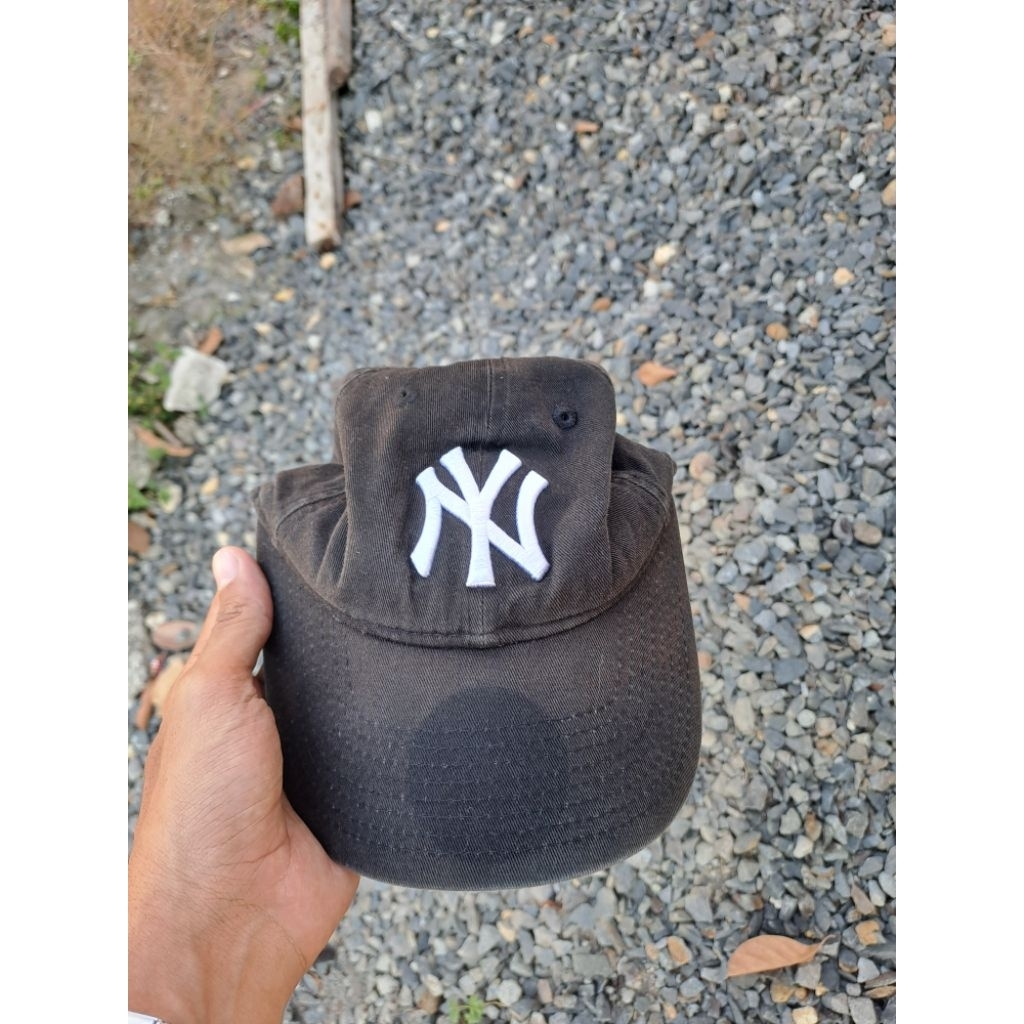 New Era x Thisisneverthat Black caps Vintage