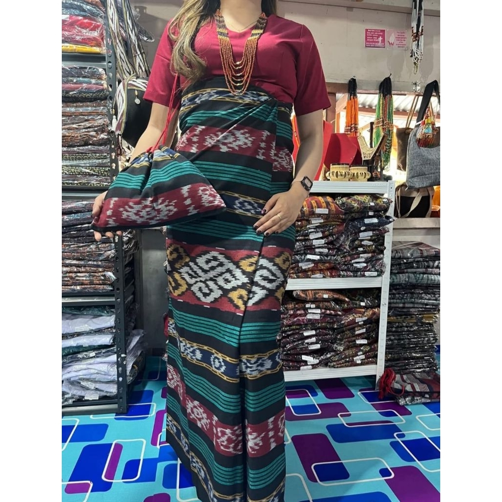 [Baju+Sarung+Tas Sepuk] - Setelan Wanita Adat Toraja Ntt Flores Tenun Asli Jepara