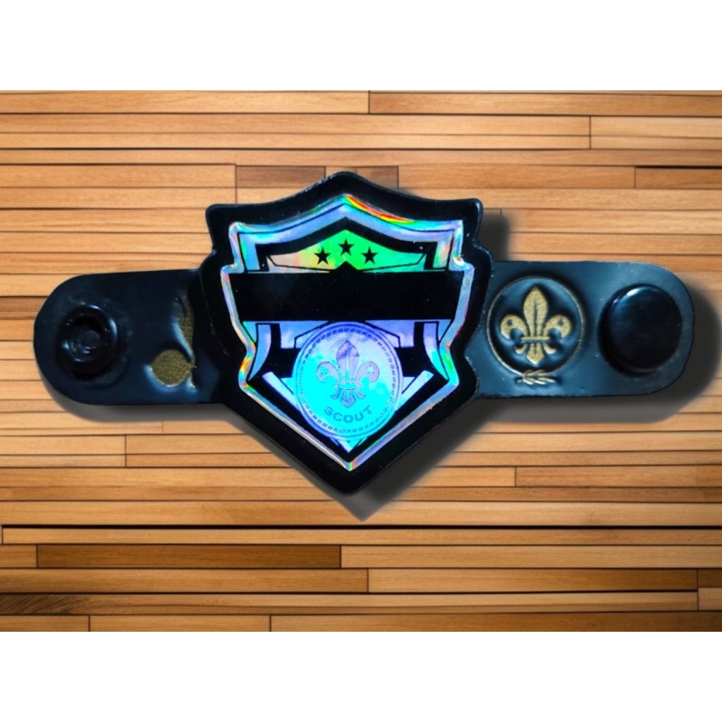 

Ring kacu pramuka motif Perisai Gratis Ukir Nama langsung jadi