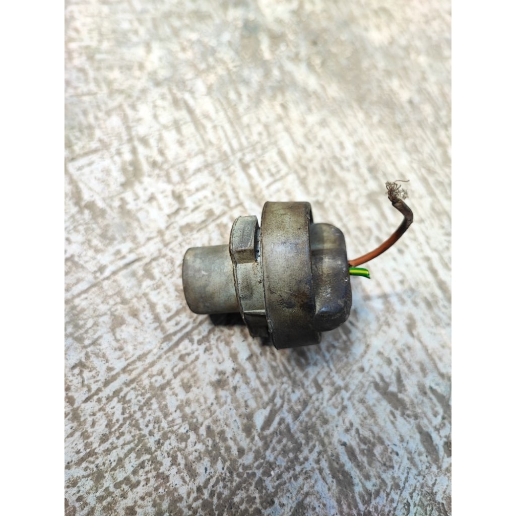 soket lampu belakang gl max gl pro piting lampu glmax glpro fitting lampu belakang GL max GL pro pir