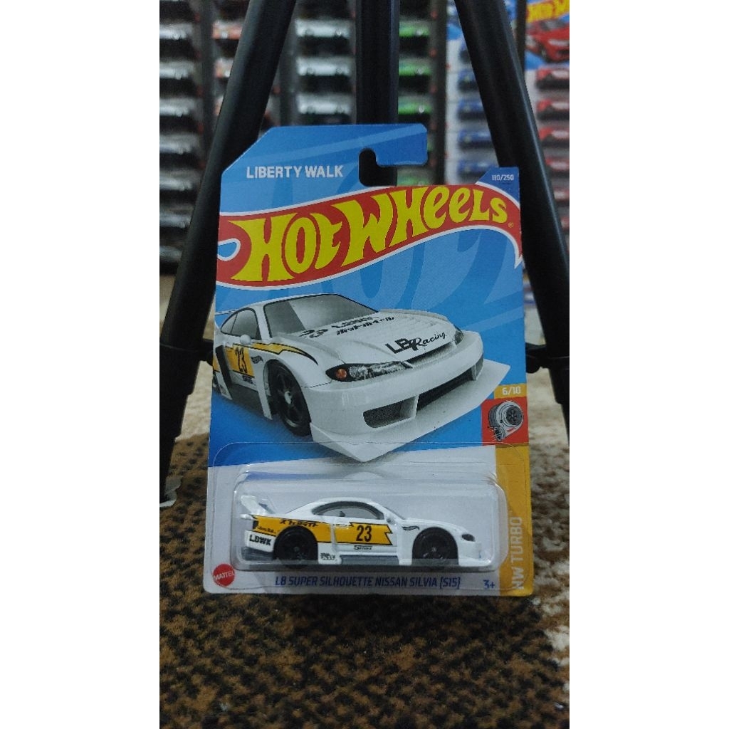 Hot Wheels Nissan Silvia S15 LBWK Liberty Walk White