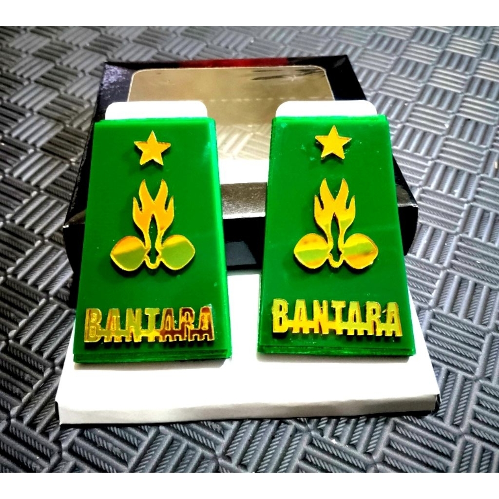 

TKU pramuka Double Akrilik Timbul Warna Gold elegan cocok dikenakan untuk perlengkapan kepramukaan