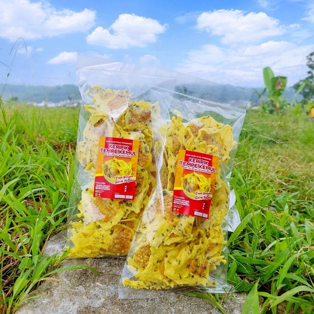 

PETOS KERIPIK TEMPE KEMUL ATOS OLEH-OLEH KHAS WONOSOBO