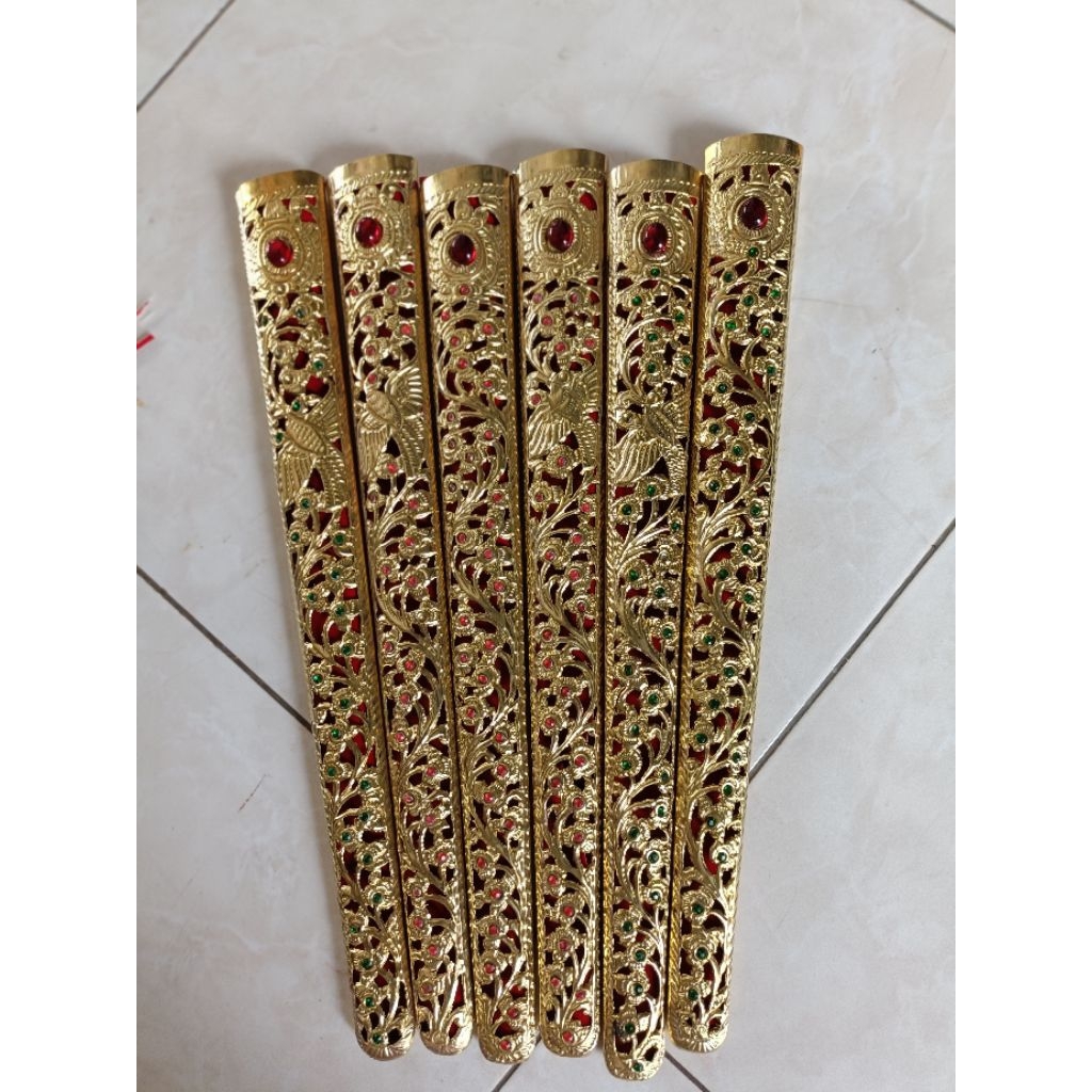 Pendok solo krawang permata merah dan hijau