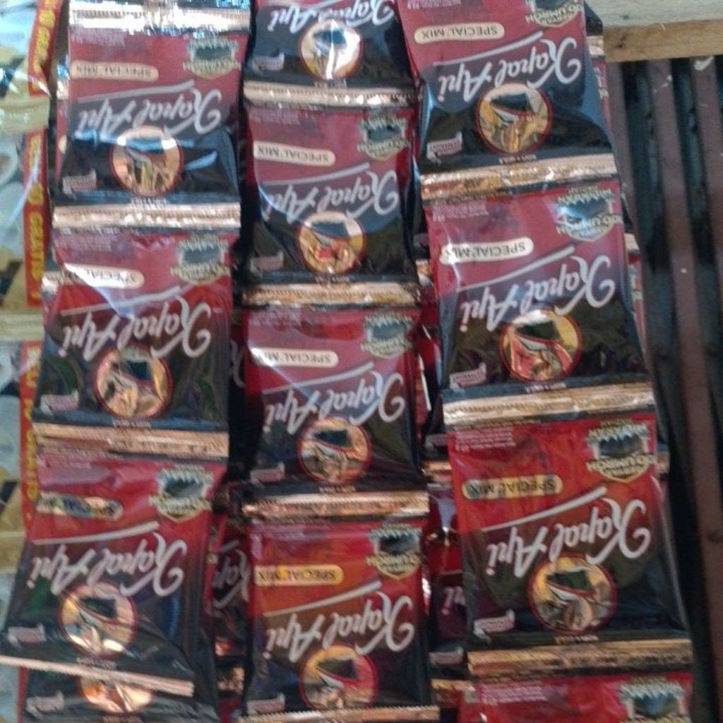 

Kapal Api spesial Mix 25g Per renteng