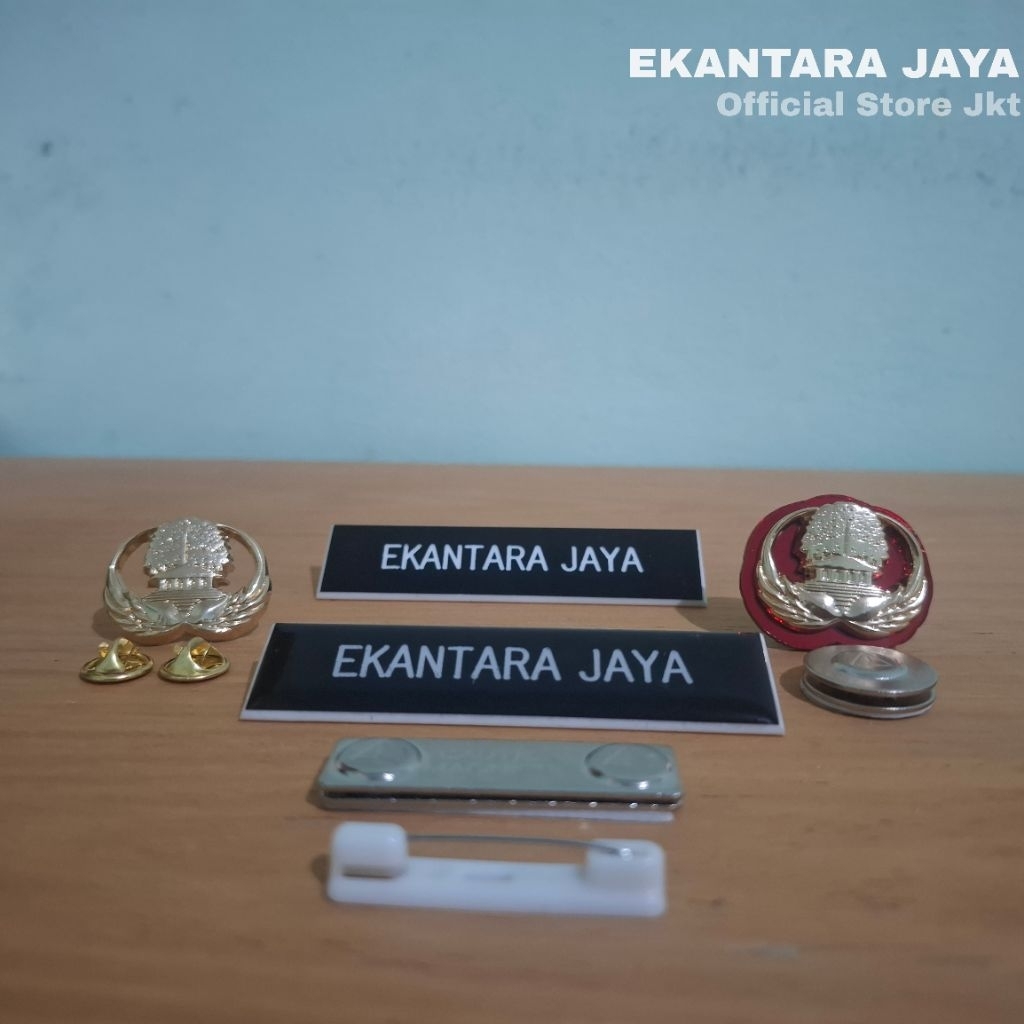 

Paket Bundling Pin Korpri 3D & Name Tag