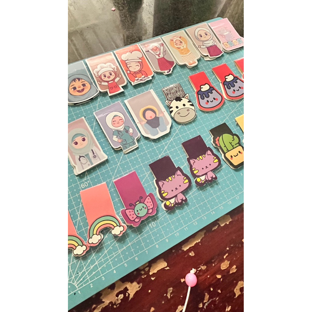 

pembatas buku magnetik