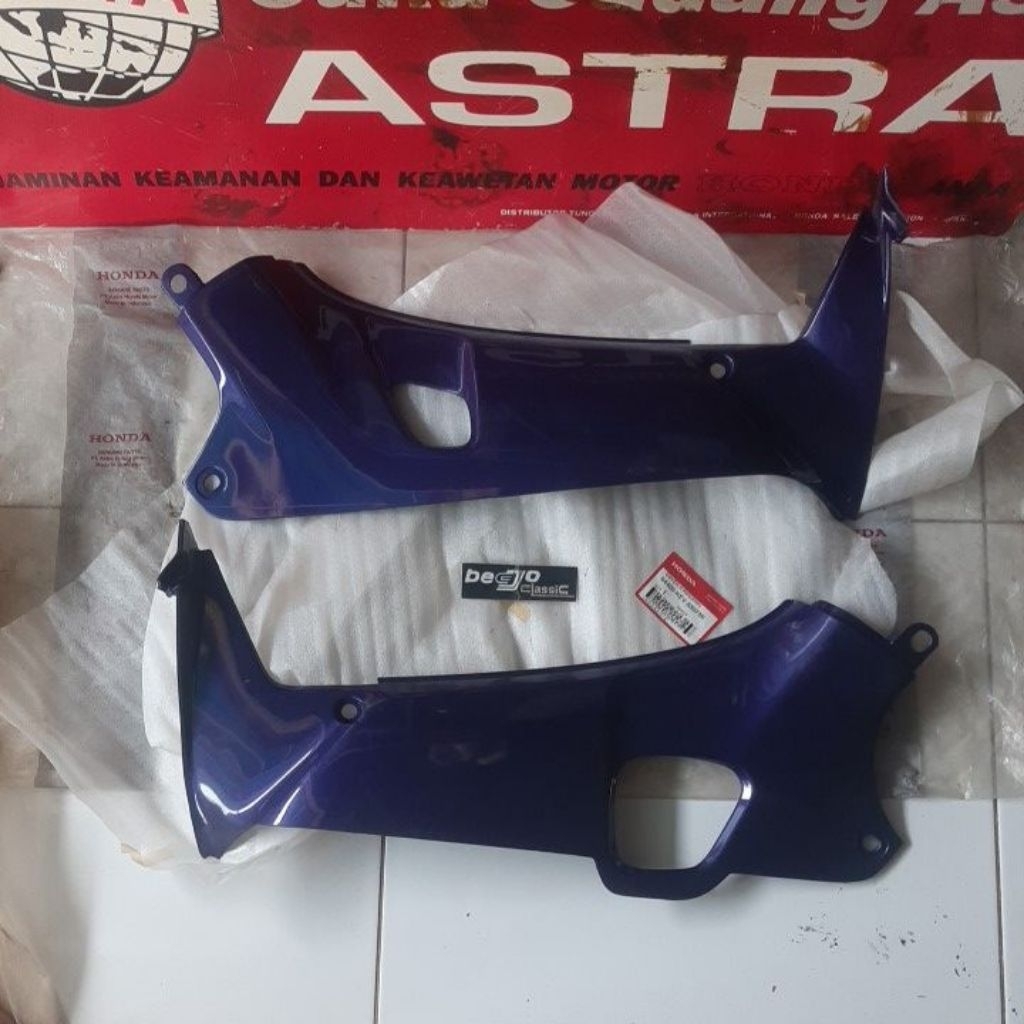sayap dalam legsil legshield dalam set kanan kiri ungu/purple HONDA SUPRA X 100 LAMA OLD ORI ORIGINA