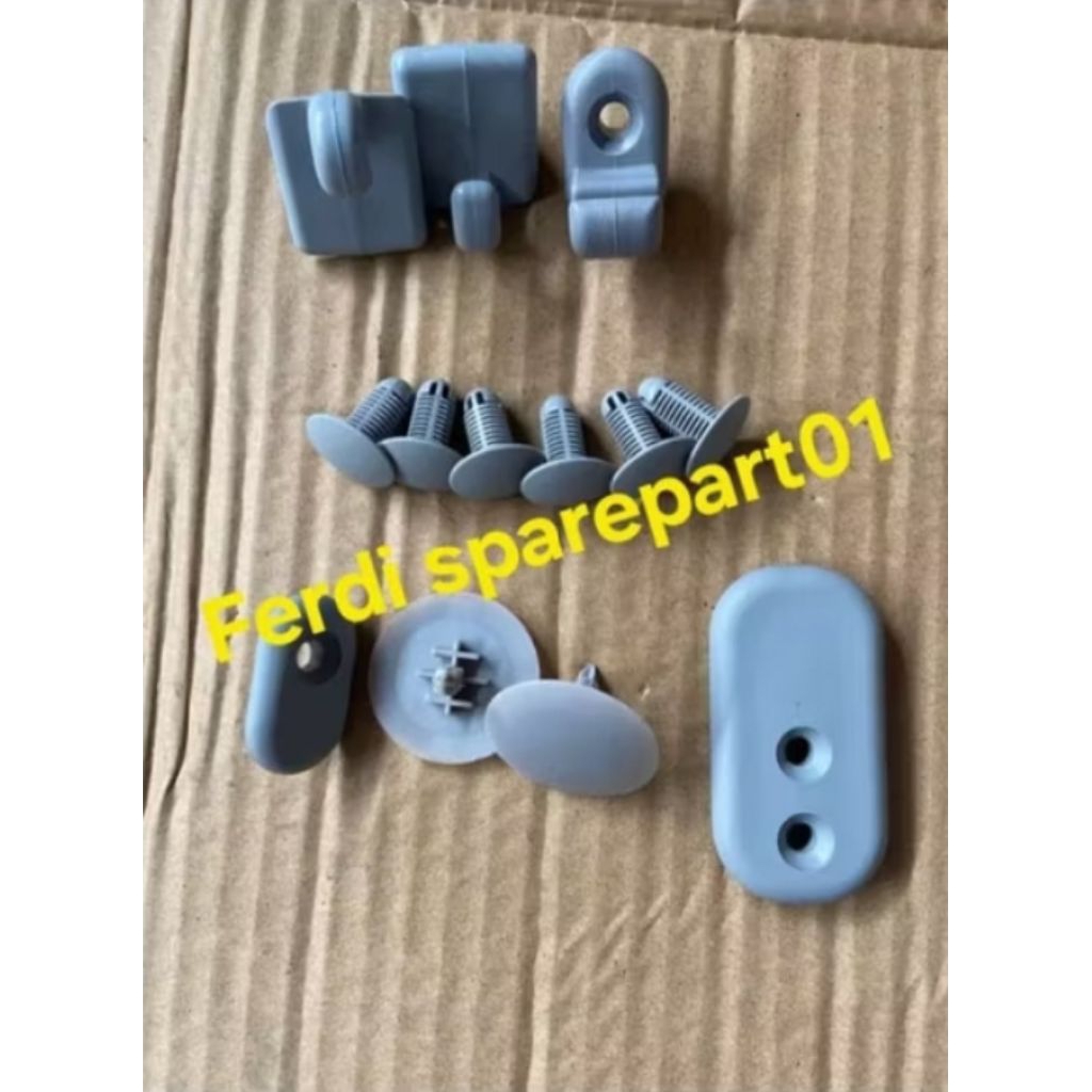 Klip Kancing Plafon Mitsubisi Canter 1set 13biji sesui foto canter ps110 ps125 sama aja