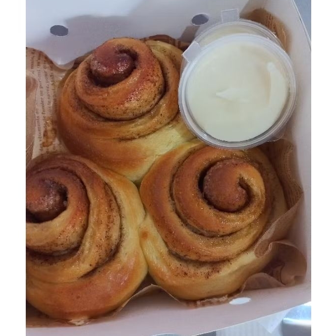 

Cinnamon rolls isi 3 pcs